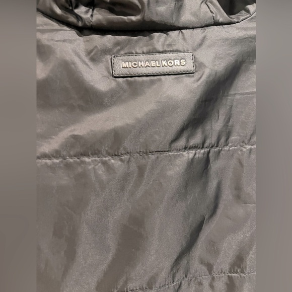 Michael Kors Vest with silver hardware. - Picture 2 of 2